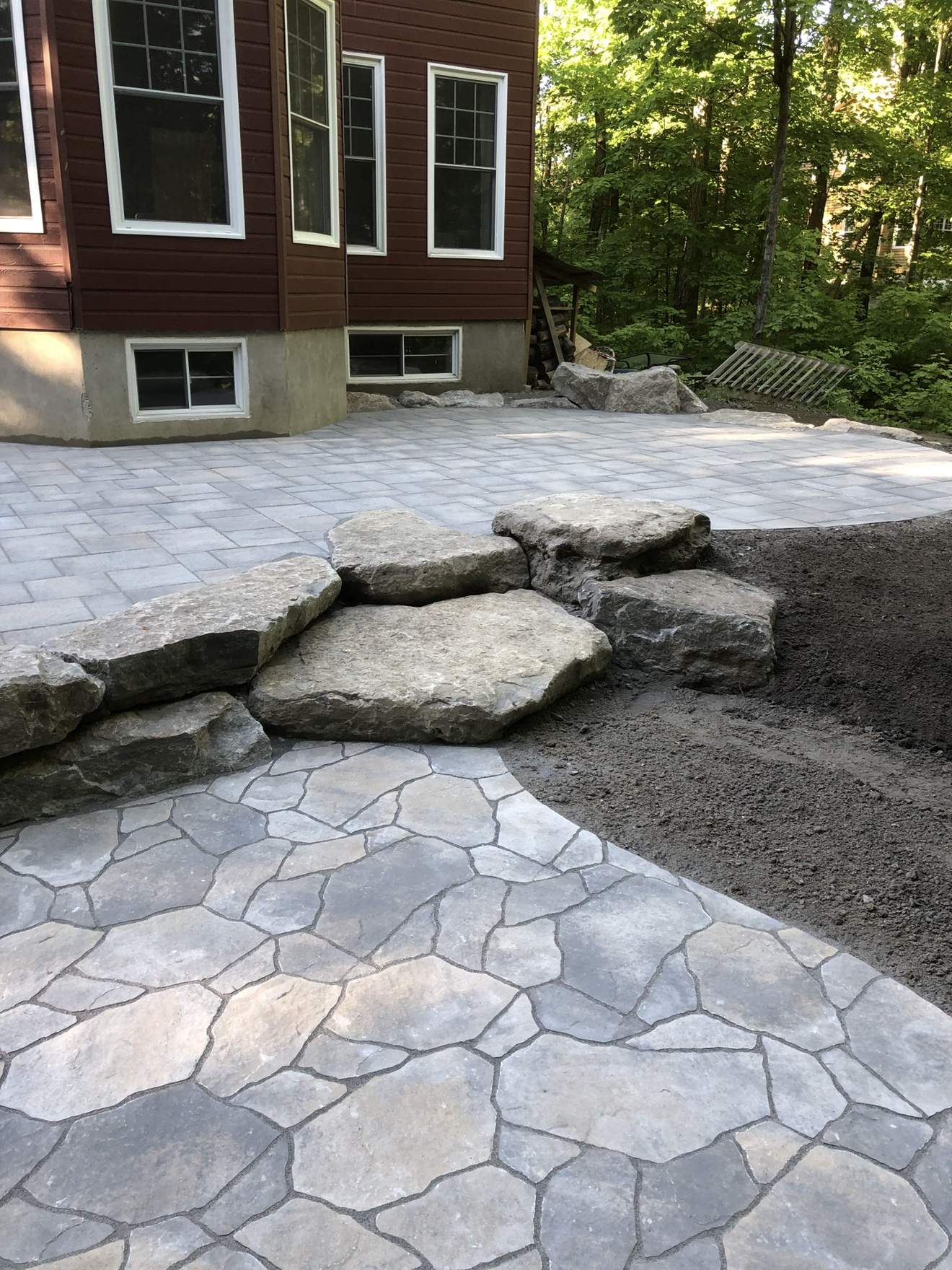 Éclairage et drainage paysager